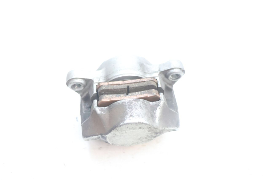 photo de REAR BRAKE CALIPER YAMAHA YP MAJESTY 125 (2002 - 2006) - Fixing points details