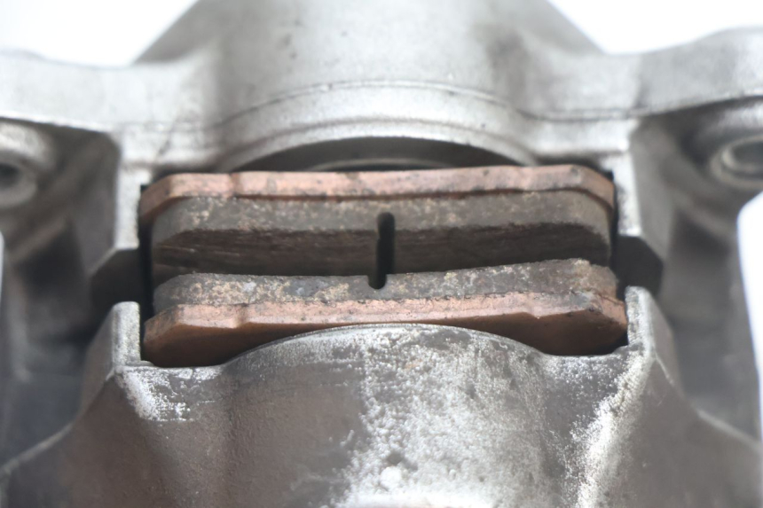 photo de REAR BRAKE CALIPER YAMAHA YP MAJESTY 125 (2002 - 2006) - Surface and material condition
