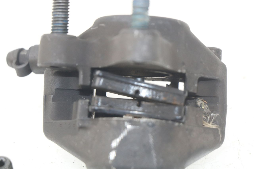 photo de FRONT BRAKE CALIPER YAMAHA AEROX NAKED 2T 50 (2013 - 2017) - Zoom on usage condition