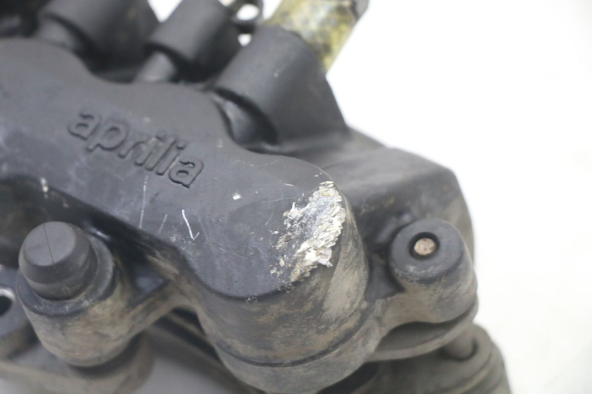 photo de FRONT BRAKE CALIPER APRILIA ATLANTIC 125 (2003 - 2009) - Zoom on usage condition