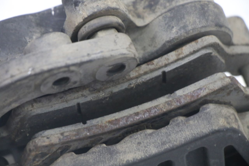 photo de FRONT BRAKE CALIPER APRILIA ATLANTIC 125 (2003 - 2009) - Surface and material condition