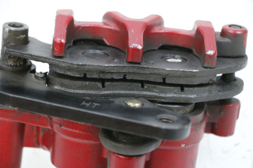 photo de FRONT BRAKE CALIPER MAG POWER BOMBERS 4T 50 (2016 - 2026) - Zoom on usage condition