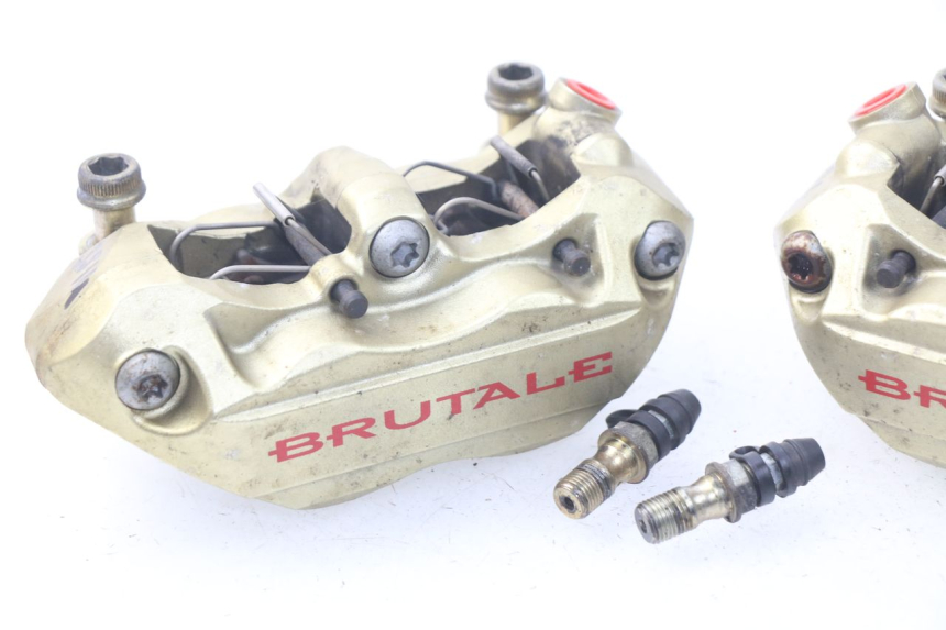 photo de FRONT BRAKE CALIPER MV AGUSTA BRUTALE R WALLY 910 (2008 - 2008) - Technical close-up