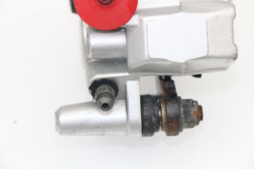 photo de FRONT BRAKE CALIPER BAOTIAN BT SPEEDROAD 125 (2008 - 2012) - Component detail