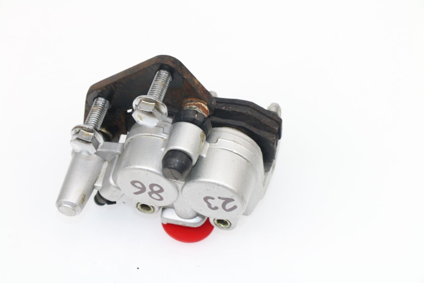 photo de FRONT BRAKE CALIPER BAOTIAN BT SPEEDROAD 125 (2008 - 2012) - Technical close-up