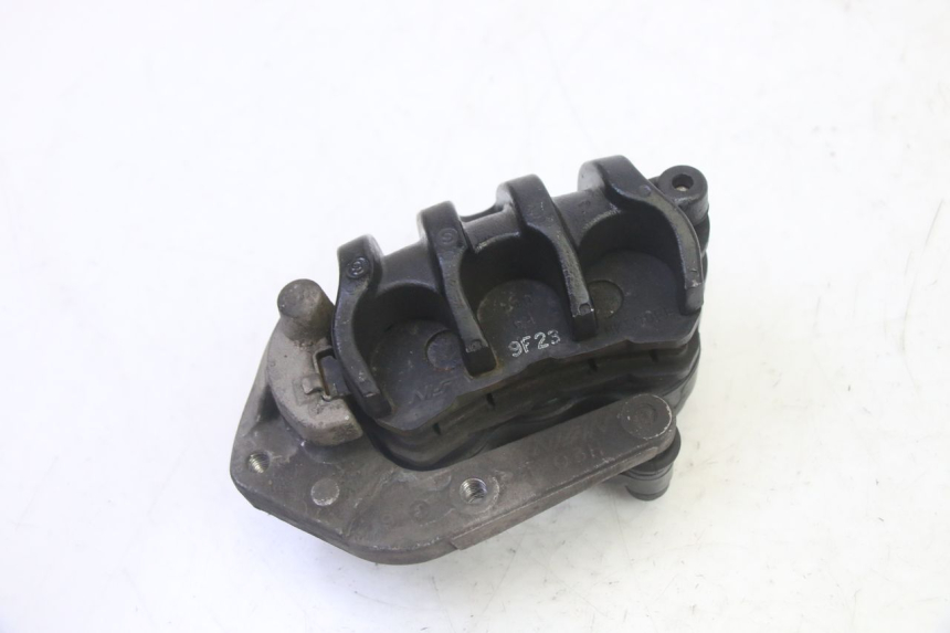 photo de FRONT BRAKE CALIPER SUZUKI BURGMAN 125 (2007 - 2014) - Zoom on usage condition