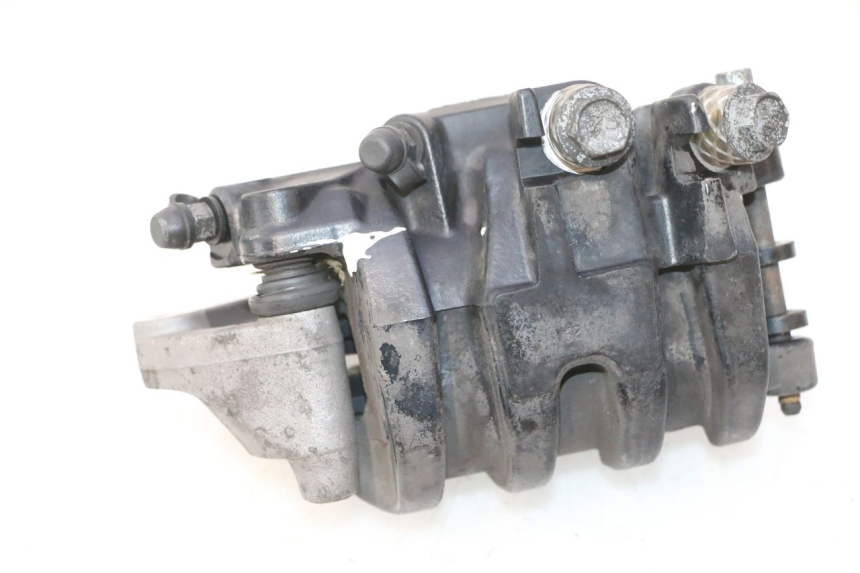 photo de FRONT BRAKE CALIPER SUZUKI BURGMAN 125 (2007 - 2014) - Fixing points details