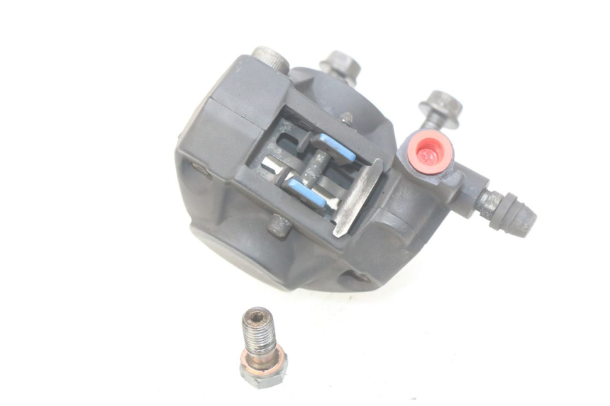 photo de FRONT BRAKE CALIPER YAMAHA BW'S 50 (2004 - 2017) - Alternative perspective