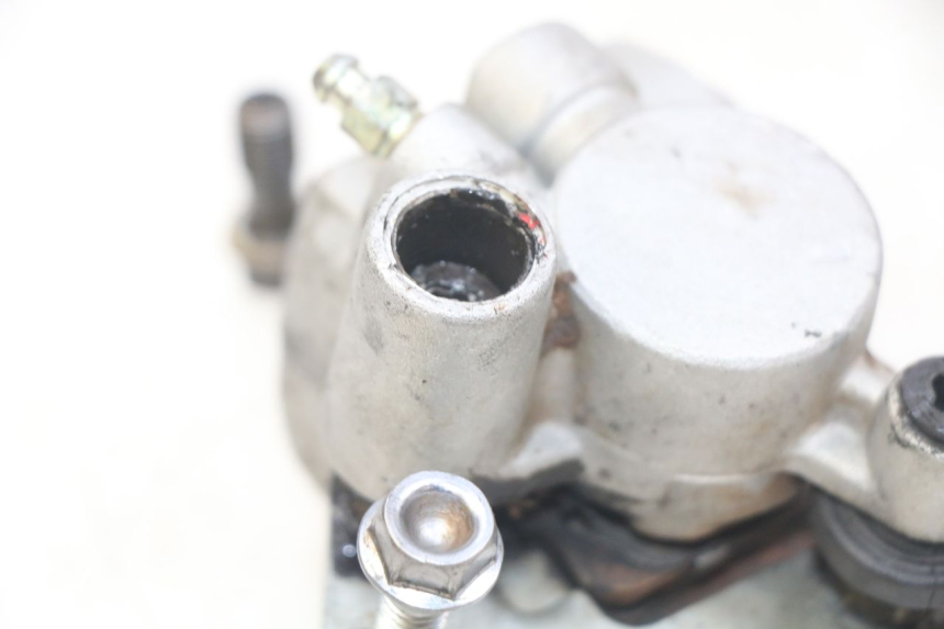 photo de FRONT BRAKE CALIPER HONDA CR 80 (2001 - 2003) - Zoom on usage condition