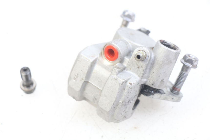photo de FRONT BRAKE CALIPER HONDA CR 80 (2001 - 2003) - Fixing points details