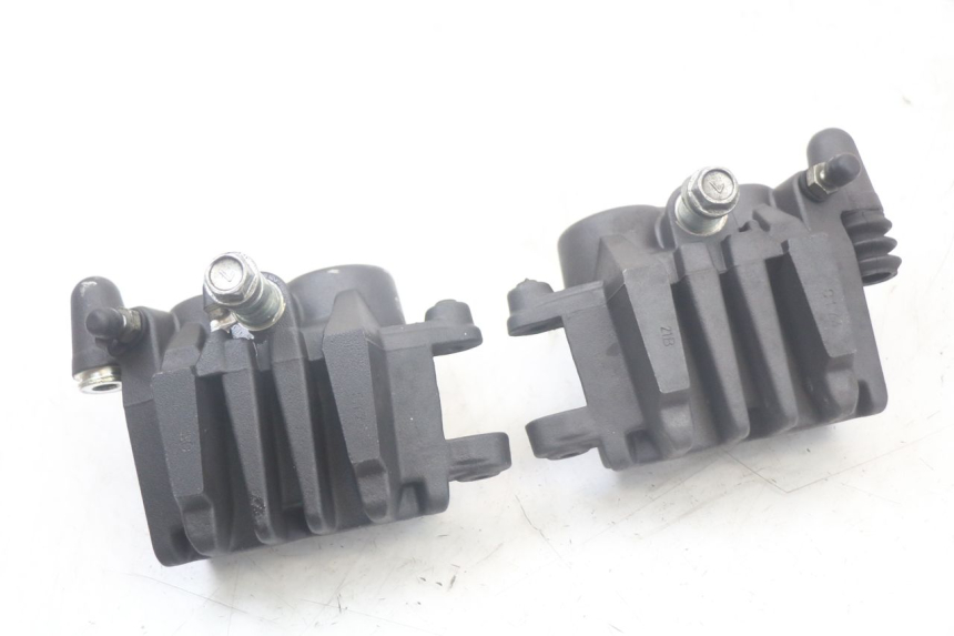 photo de FRONT BRAKE CALIPER KAWASAKI ER-6 ER6 N 650 (2012 - 2016) - Zoom on usage condition