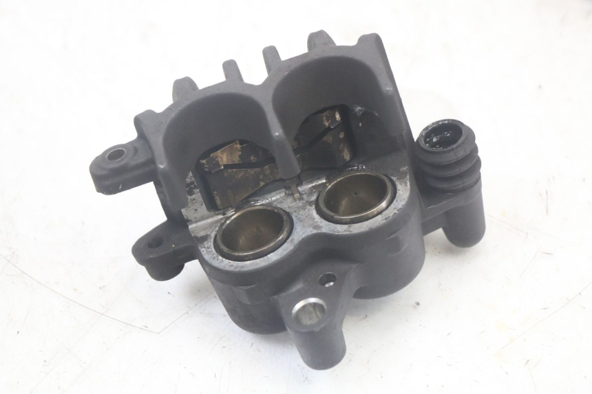 photo de FRONT BRAKE CALIPER KAWASAKI ER-6 ER6 N 650 (2012 - 2016) - Fixing points details