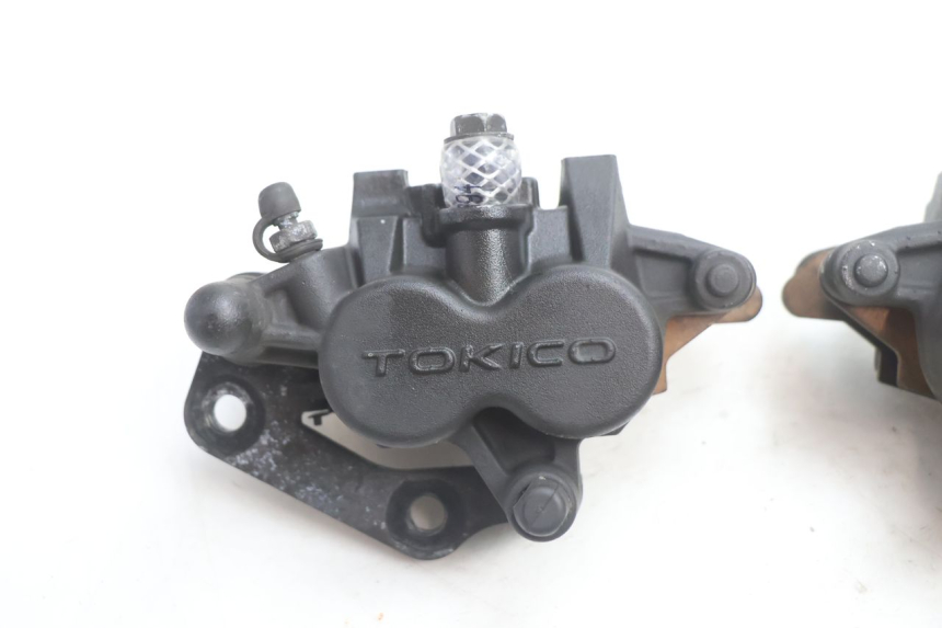 photo de FRONT BRAKE CALIPER KAWASAKI ER-6 ER6 N 650 (2005 - 2009) - Component detail
