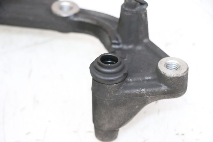 photo de FRONT BRAKE CALIPER HONDA FES S-WING SWING ABS 125 (2007 - 2015) - Component detail