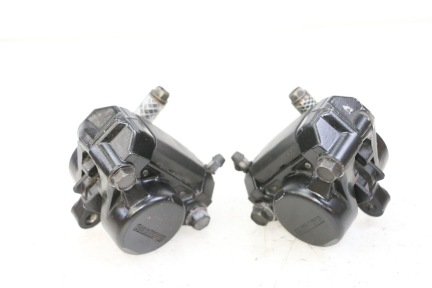 photo de FRONT BRAKE CALIPER YAMAHA FJ 36Y 1100 (1984 - 1985) - Fixing points details