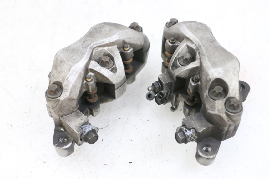 photo de FRONT BRAKE CALIPER YAMAHA FJR ABS 1300 (2006 - 2012) - Component detail