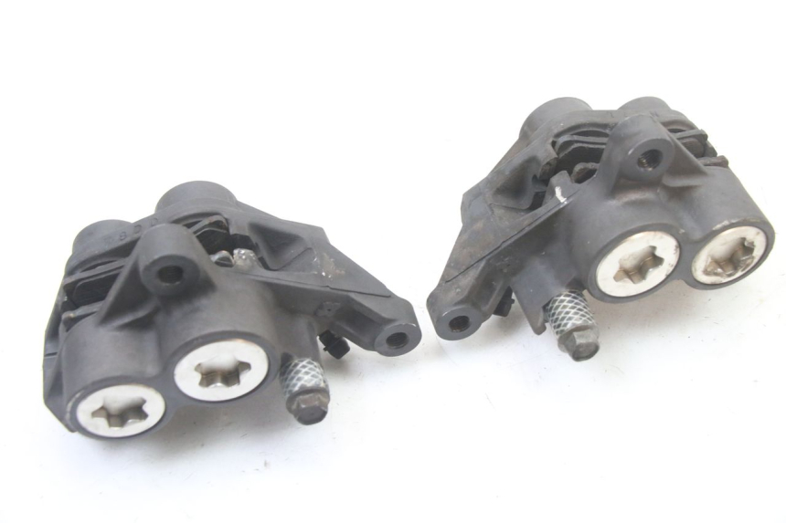 photo de FRONT BRAKE CALIPER YAMAHA FZ6 FAZER S2 600 (2007 - 2011) - Checked used part