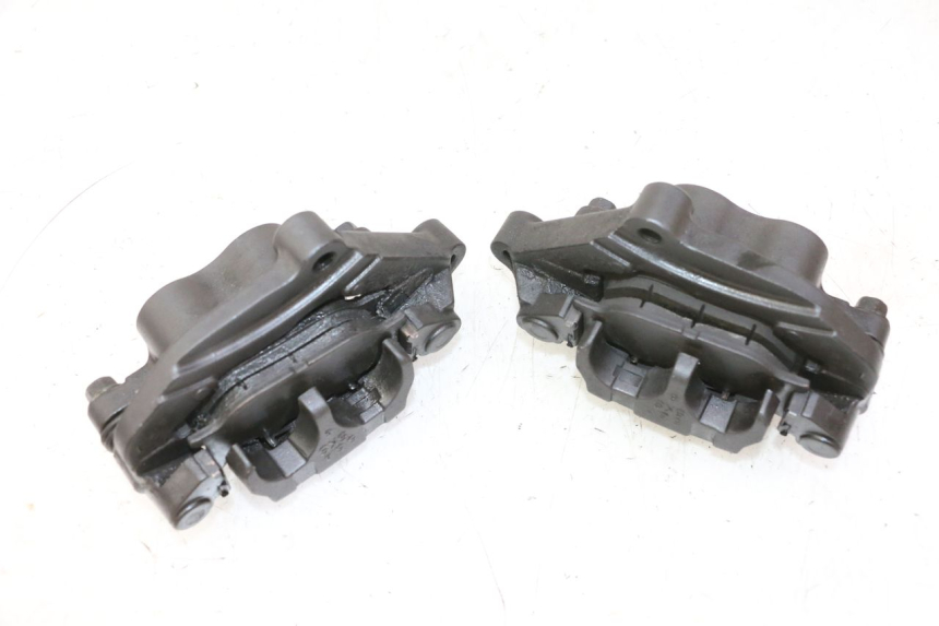 photo de FRONT BRAKE CALIPER YAMAHA FZ6 N FAZER 600 (2004 - 2006) - Zoom on usage condition