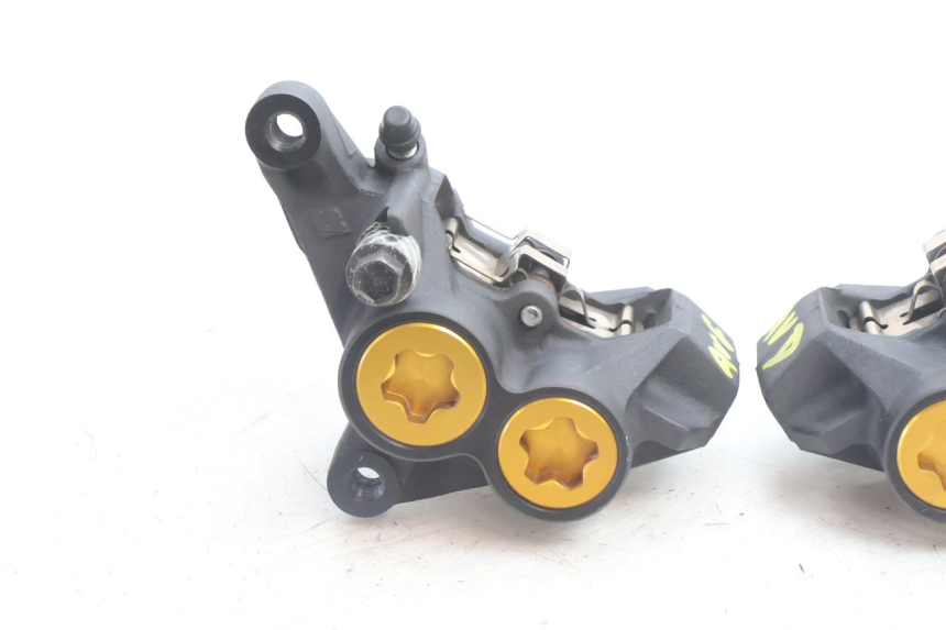 photo de FRONT BRAKE CALIPER YAMAHA FZ8 800 (2010 - 2016) - Alternative perspective
