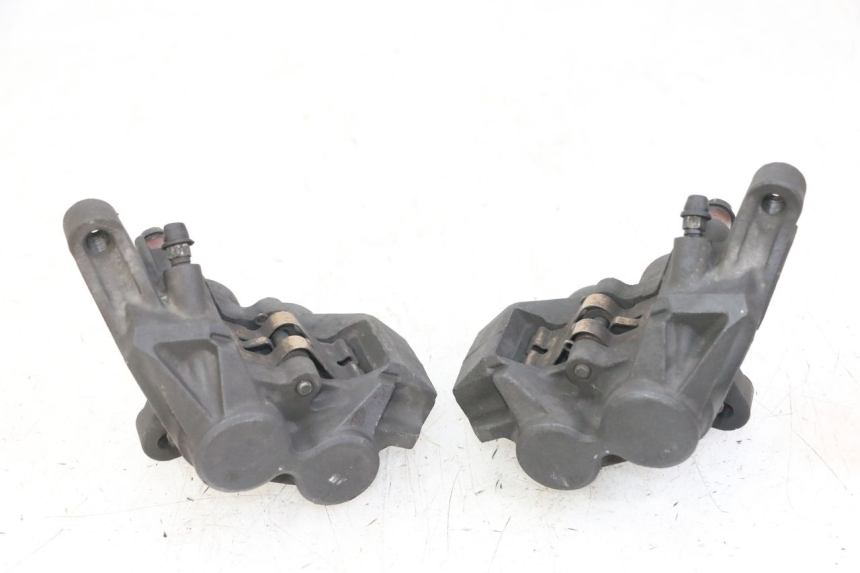 photo de FRONT BRAKE CALIPER YAMAHA FZS FAZER 600 (2001 - 2003) - Product overview