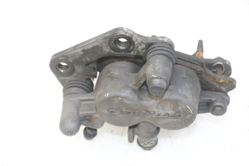 photo de FRONT BRAKE CALIPER SUZUKI GS GSE 500 (2001 - 2003) - Alternative perspective