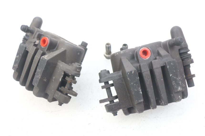 photo de FRONT BRAKE CALIPER SUZUKI GSF N BANDIT 600 (2000 - 2004) - Product overview