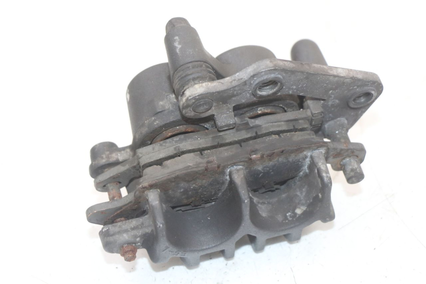 photo de FRONT BRAKE CALIPER SUZUKI GSR 750 (2011 - 2017) - Zoom on usage condition