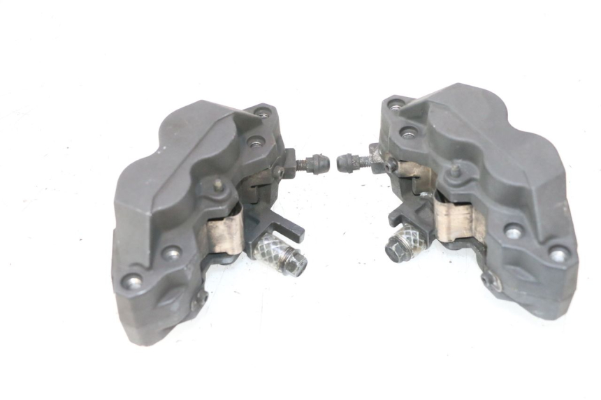 photo de FRONT BRAKE CALIPER SUZUKI GSR 600 (2005 - 2012) - Component detail