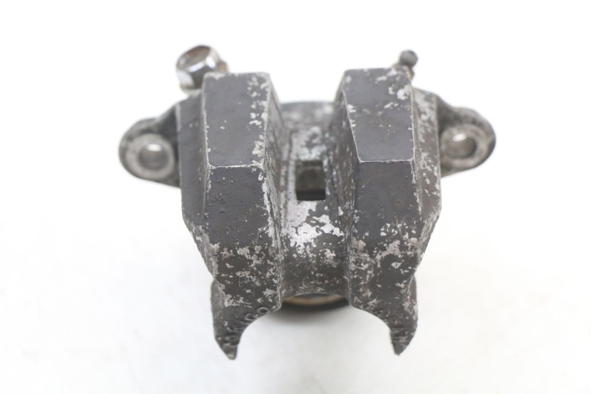 photo de FRONT BRAKE CALIPER SUZUKI GSX E 250 (1982 - 1983) - Technical close-up