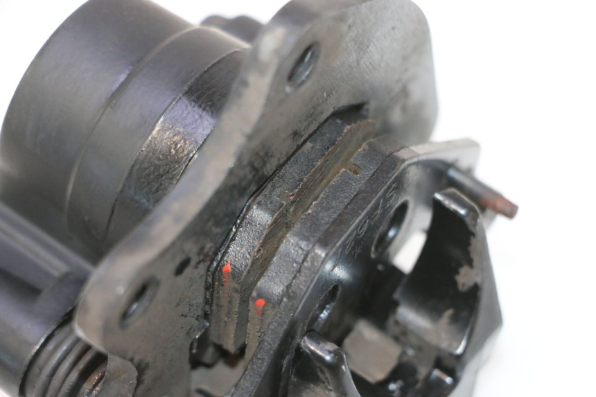 photo de FRONT BRAKE CALIPER PEUGEOT KISBEE 4T 50 (2023 - 2026) - Technical close-up