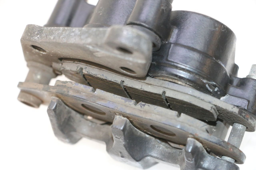 photo de FRONT BRAKE CALIPER PIAGGIO LIBERTY IGET 4T 50 (2015 - 2020) - Alternative perspective