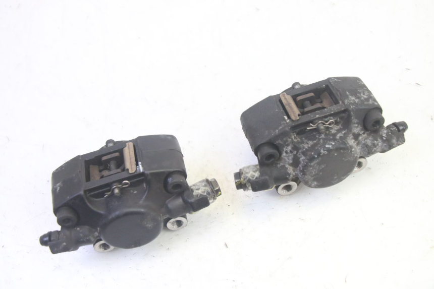 photo de FRONT BRAKE CALIPER PIAGGIO MP3 HPE 350 (2018 - 2020) - Alternative perspective