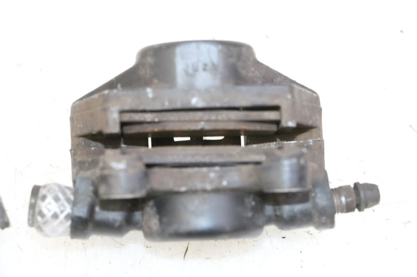 photo de FRONT BRAKE CALIPER PIAGGIO MP3 500 (2014 - 2017) - Technical close-up