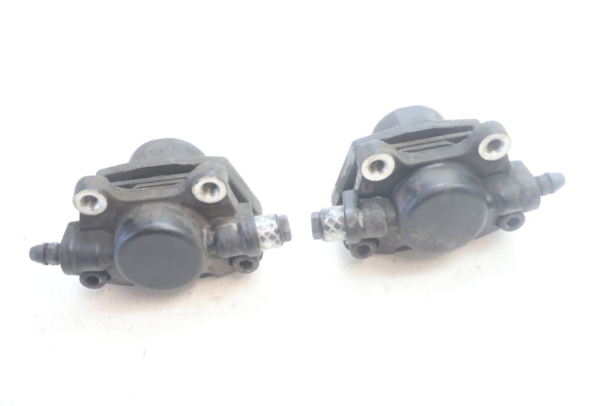 photo de FRONT BRAKE CALIPER PIAGGIO MP3 500 (2016 - 2018) - Fixing points details
