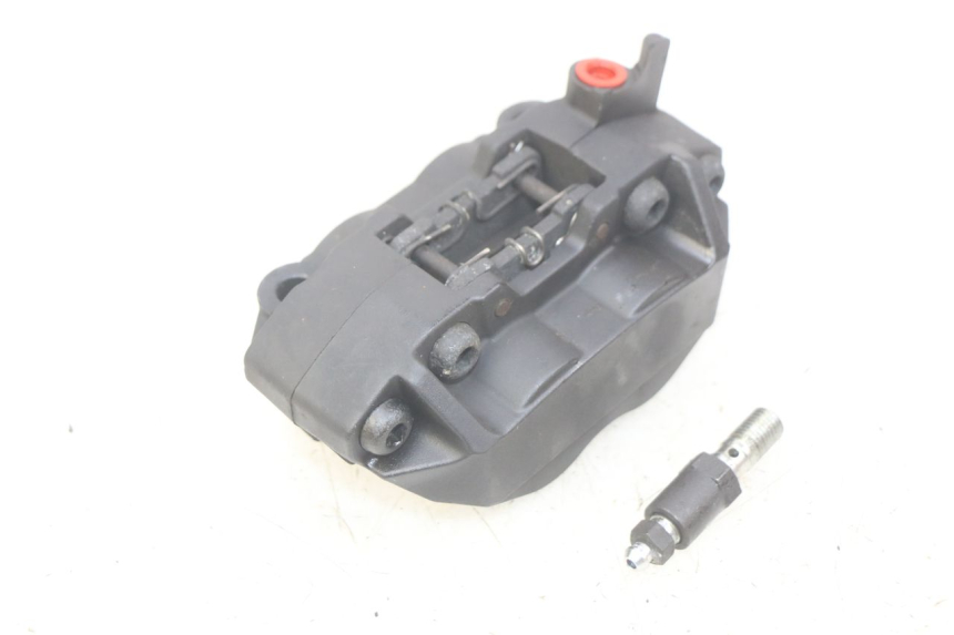 photo de FRONT BRAKE CALIPER YAMAHA MT ABS 125 (2014 - 2018) - Technical close-up