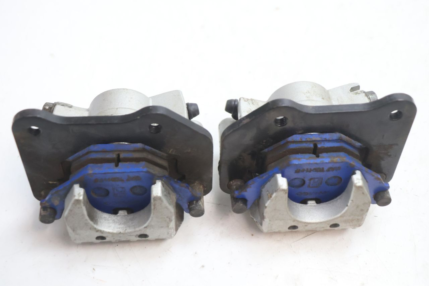 photo de FRONT BRAKE CALIPER KYMCO MXU R 250 (2004 - 2010) - Fixing points details
