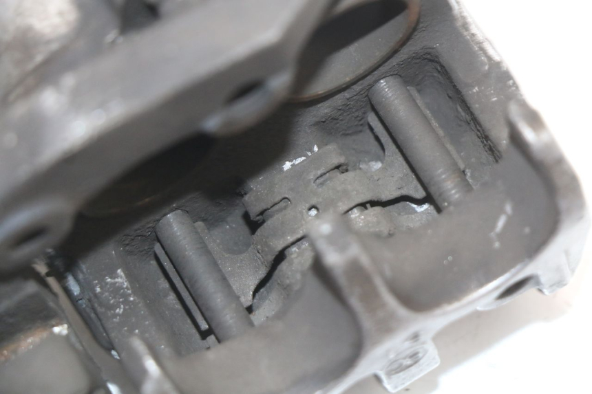 photo de FRONT BRAKE CALIPER HONDA NHX LEAD 110 (2008 - 2010) - Fixing points details