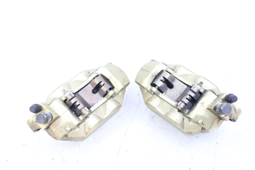 photo de FRONT BRAKE CALIPER MOTO GUZZI NORGE 8V GT 1200 (2011 - 2016) - Fixing points details