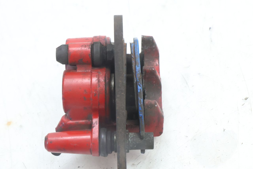 photo de FRONT BRAKE CALIPER SYM ORBIT 2 4T 50 (2008 - 2017) - Zoom on usage condition