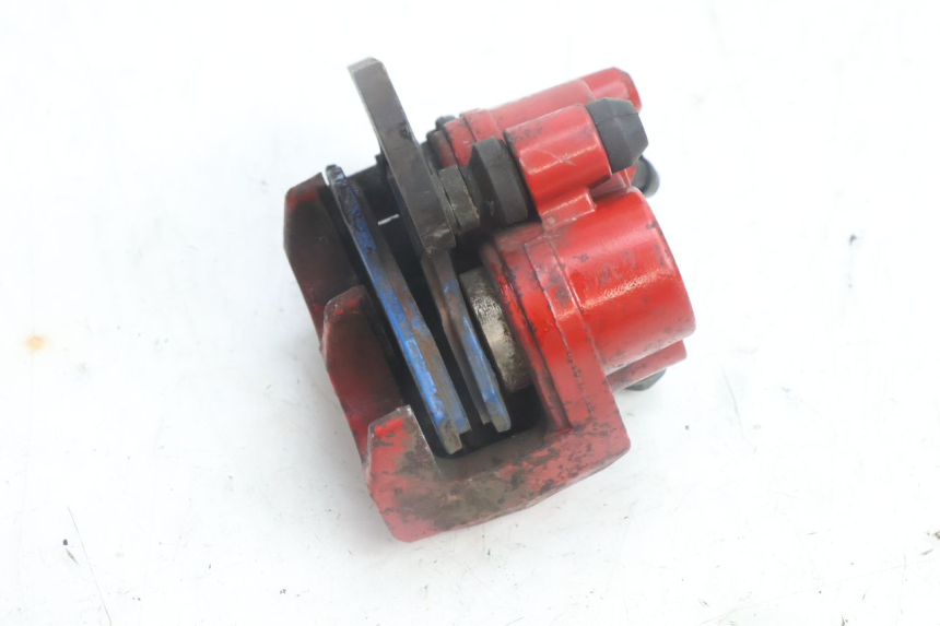 photo de FRONT BRAKE CALIPER SYM ORBIT 2 4T 50 (2008 - 2017) - Technical close-up