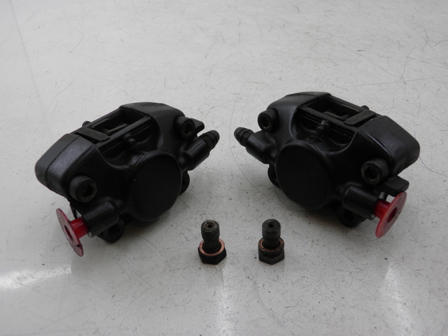 photo de FRONT BRAKE CALIPER PIAGGIO MP3 RL 125 (2006 - 2014) - Checked used part