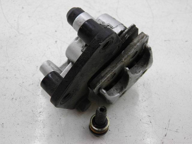 photo de FRONT BRAKE CALIPER QINGQI SPEEDY 50 (2005 - 2007) - Technical close-up