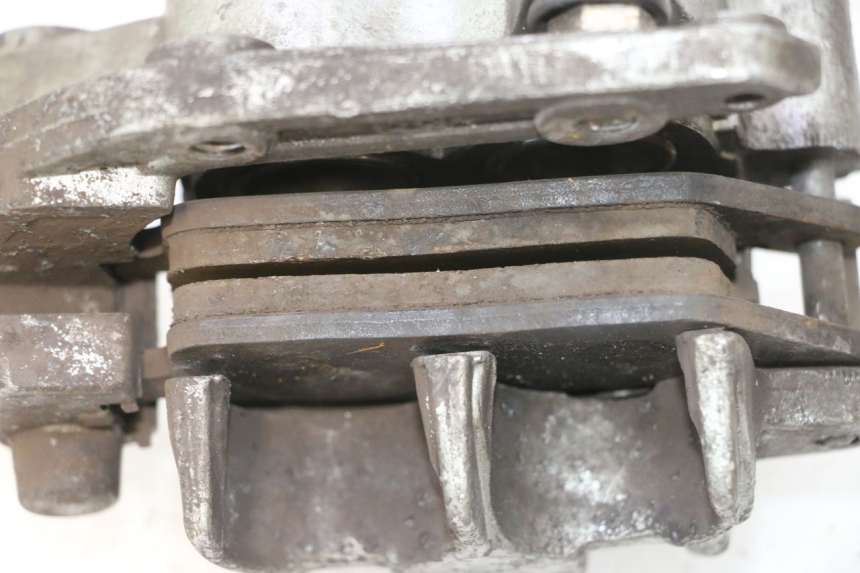 photo de FRONT BRAKE CALIPER DAELIM S2 125 (2006 - 2007) - Zoom on usage condition