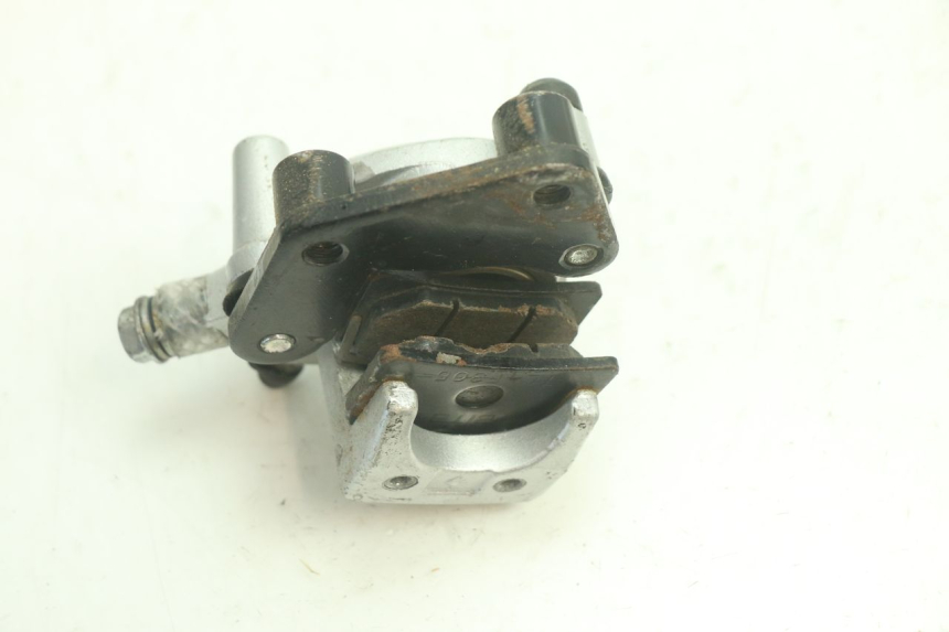 photo de FRONT BRAKE CALIPER BAIKU SAKURA 1 (2021 - 2025) - Technical close-up