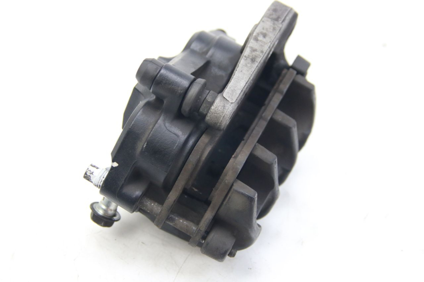 photo de FRONT BRAKE CALIPER SUZUKI SIXTEEN 125 (2008 - 2010) - Zoom on usage condition