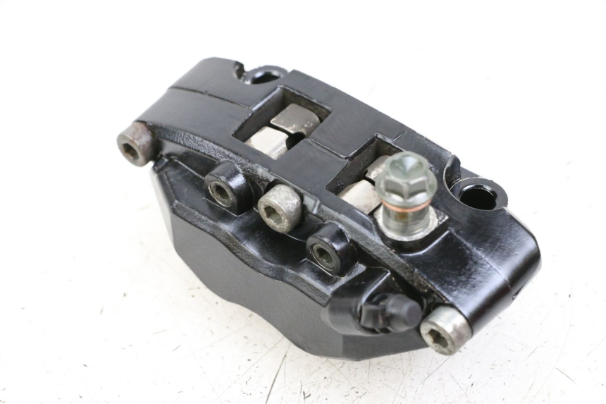 photo de FRONT BRAKE CALIPER PEUGEOT SPEEDFIGHT 4 2T 50 (2015 - 2019) - Alternative perspective