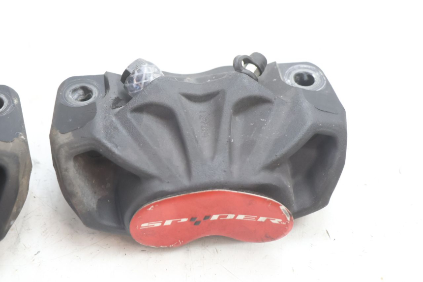 photo de FRONT BRAKE CALIPER CAN-AM SPYDER RS 1000 (2008 - 2012) - Product overview