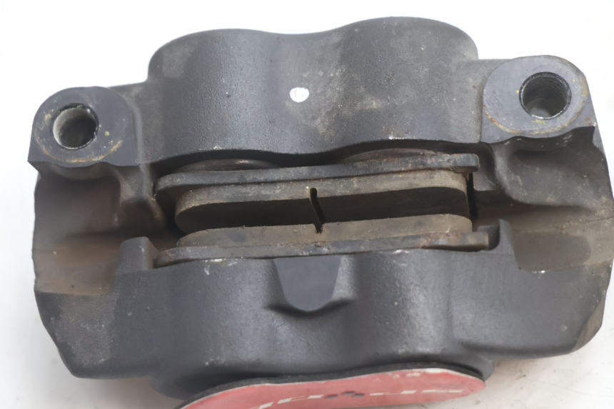 photo de FRONT BRAKE CALIPER CAN-AM SPYDER RS 1000 (2008 - 2012) - Surface and material condition