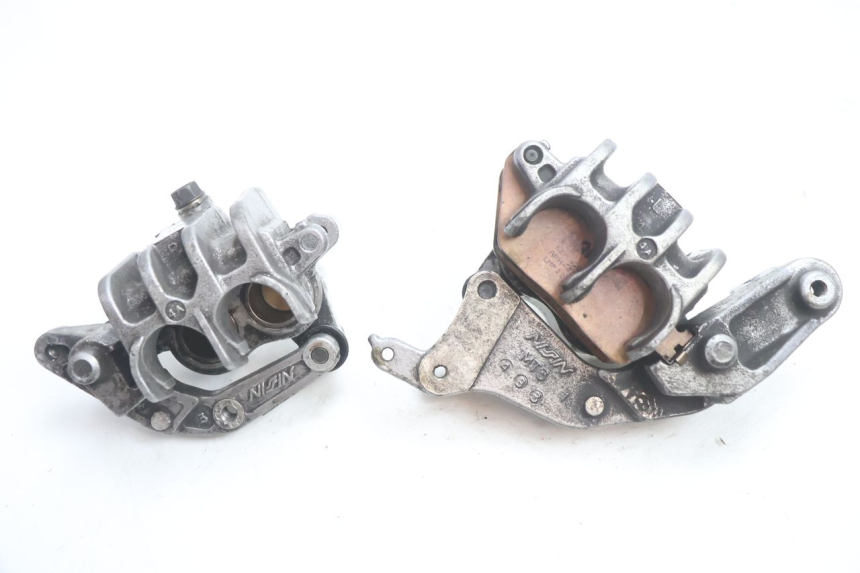 photo de FRONT BRAKE CALIPER HONDA ST PAN EUROPEAN 1100 (1990 - 2002) - Fixing points details