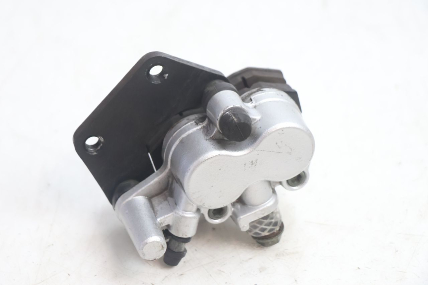 photo de FRONT BRAKE CALIPER RAZZO STEED 125 (2012 - 2018) - Technical close-up